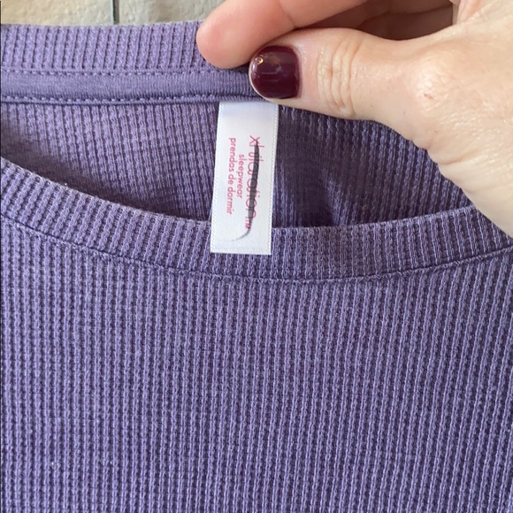 Bell Sleeved Shirt size small NWOT - Picture 4 of 6